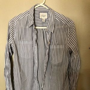 Gray and white striped Forever 21 button up shirt.